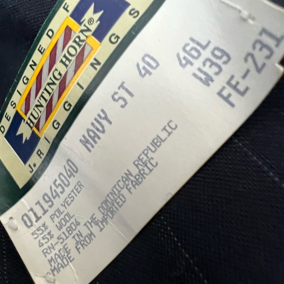 NWT….HUNTING HORN DESIGN FOR J. RIGGINGS A BLEND POLY & WOOL SIZE 46L, NAVY. - Picture 7 of 14